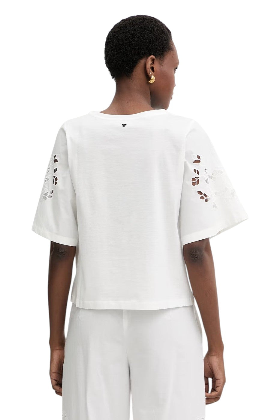 WEEKEND Blusa Weekend donna 2615941102600 001 Targa cotone con ricami à jour Bianco<BR/> 2615941102600 001 