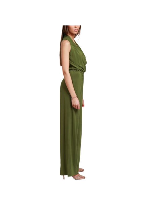 Tuta Weekend donna Genzana 2515641012600 Verde viscosa scollo a v smanicata gamba larga WEEKEND | Tute | 2515641012600001