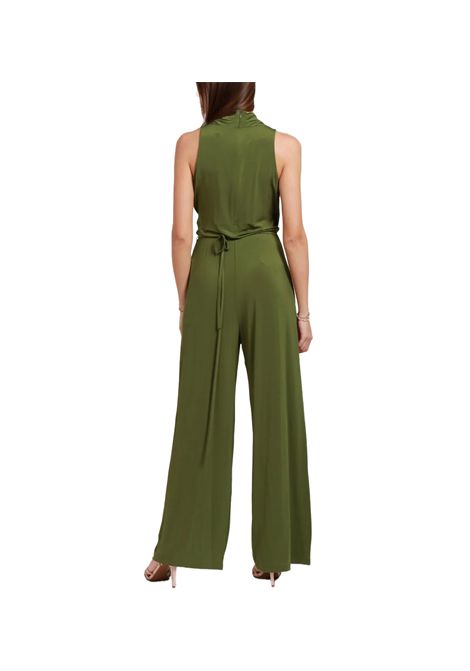 Tuta Weekend donna Genzana 2515641012600 Verde viscosa scollo a v smanicata gamba larga WEEKEND | Tute | 2515641012600001