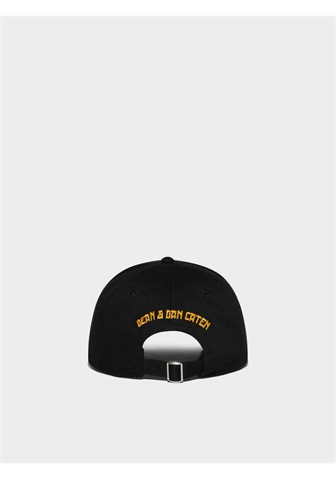 Cappello Dsquared2 uomo BCM068205C00012 nero patch DSQUARED2 | Cappelli | BCM068205C00012